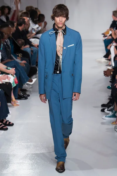 Look 36